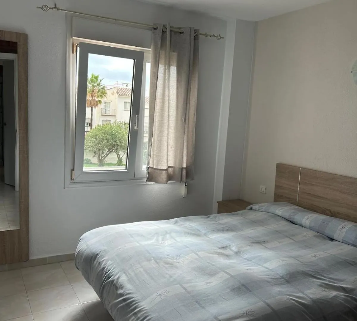 Edificio Acapulco Apartment Nerja